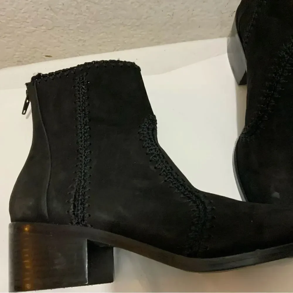 Chelsea & Violet Black Suede Lucy Boots Size 9.5 M